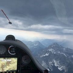 Flugwegposition um 12:17:12: Aufgenommen in der Nähe von Weißenbach an der Enns, Österreich in 2699 Meter