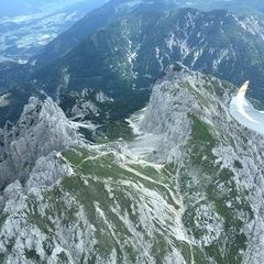 Verortung via Georeferenzierung der Kamera: Aufgenommen in der Nähe von Gemeinde Hermagor-Pressegger See, Österreich in 2500 Meter