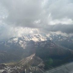 Verortung via Georeferenzierung der Kamera: Aufgenommen in der Nähe von Maloja, Schweiz in 4000 Meter