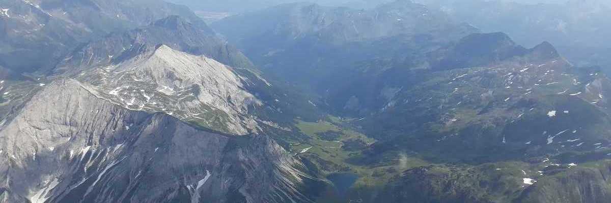 Flugwegposition um 14:07:31: Aufgenommen in der Nähe von Gemeinde Forstau, 5552, Österreich in 2974 Meter