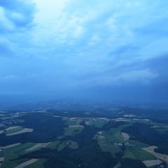 Flugwegposition um 18:21:25: Aufgenommen in der Nähe von Gemeinde Bromberg, Österreich in 1131 Meter