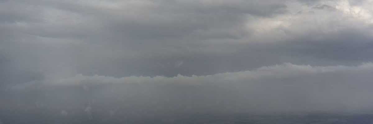 Flugwegposition um 13:44:03: Aufgenommen in der Nähe von Okres Benešov, Tschechien in 1740 Meter