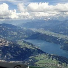 Flugwegposition um 13:30:28: Aufgenommen in der Nähe von Gemeinde Seeboden, Österreich in 2995 Meter