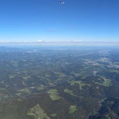Flugwegposition um 13:51:22: Aufgenommen in der Nähe von Gemeinde Weitensfeld im Gurktal, Österreich in 2761 Meter