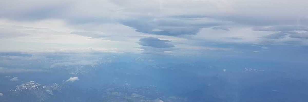 Verortung via Georeferenzierung der Kamera: Aufgenommen in der Nähe von Gemeinde Schwarzau im Gebirge, Österreich in 4500 Meter