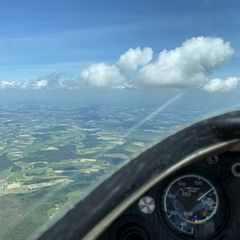 Flugwegposition um 10:23:09: Aufgenommen in der Nähe von Gemeinde Waldzell, Waldzell, Österreich in 1514 Meter