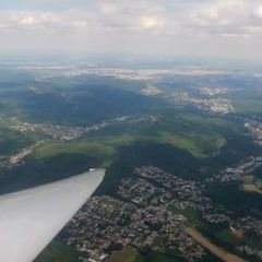Flugwegposition um 13:46:57: Aufgenommen in der Nähe von Gemeinde Gablitz, Österreich in 1566 Meter