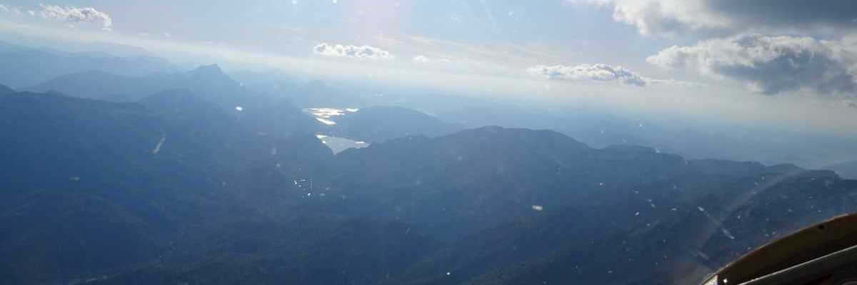 Flugwegposition um 16:39:19: Aufgenommen in der Nähe von Bad Ischl, Österreich in 2076 Meter