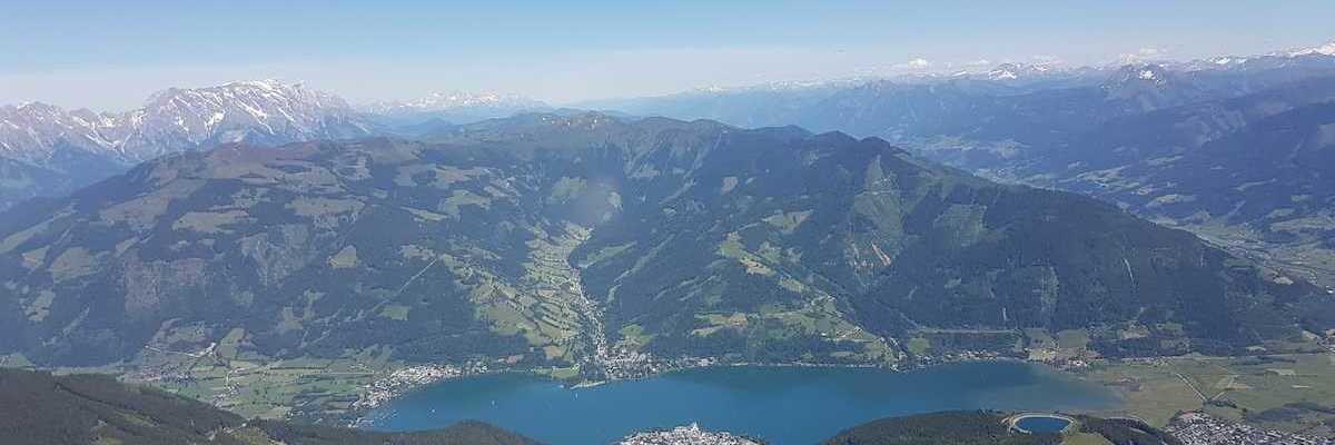 Flugwegposition um 12:35:41: Aufgenommen in der Nähe von Gemeinde Piesendorf, 5721 Piesendorf, Österreich in 2345 Meter