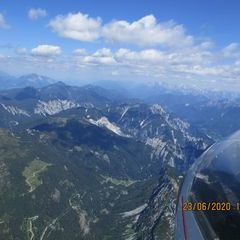 Flugwegposition um 12:56:22: Aufgenommen in der Nähe von 33016 Pontebba, Udine, Italien in 2509 Meter