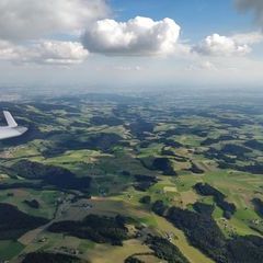 Flugwegposition um 15:39:47: Aufgenommen in der Nähe von Gemeinde Oberneukirchen, Oberneukirchen, Österreich in 1846 Meter