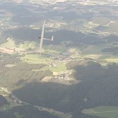 Flugwegposition um 15:34:55: Aufgenommen in der Nähe von Gemeinde Hellmonsödt, Hellmonsödt, Österreich in 2186 Meter