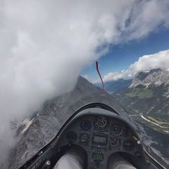 Flugwegposition um 11:50:13: Aufgenommen in der Nähe von Gemeinde Wildermieming, Österreich in 2426 Meter