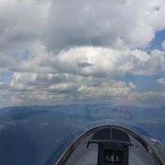 Flugwegposition um 13:02:30: Aufgenommen in der Nähe von Gemeinde Turnau, Österreich in 2007 Meter