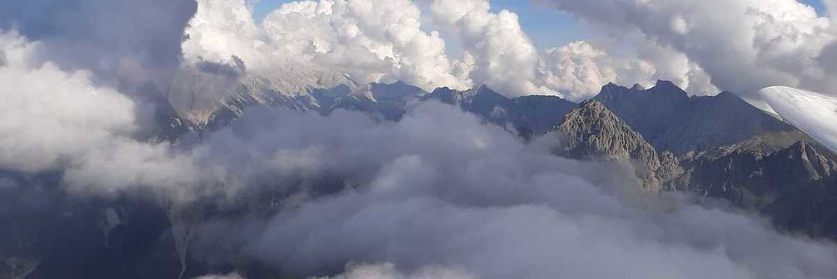 Flugwegposition um 13:38:50: Aufgenommen in der Nähe von Gemeinde Seefeld in Tirol, Seefeld in Tirol, Österreich in 2307 Meter