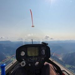 Flugwegposition um 12:03:51: Aufgenommen in der Nähe von Gemeinde Mariazell, 8630 Mariazell, Österreich in 1985 Meter