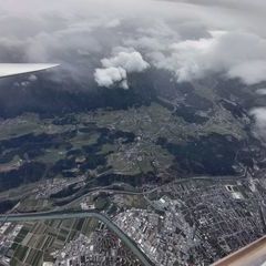 Flugwegposition um 11:00:01: Aufgenommen in der Nähe von Innsbruck, Österreich in 3887 Meter