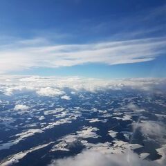 Verortung via Georeferenzierung der Kamera: Aufgenommen in der Nähe von Gemeinde Kobersdorf, Österreich in 4000 Meter