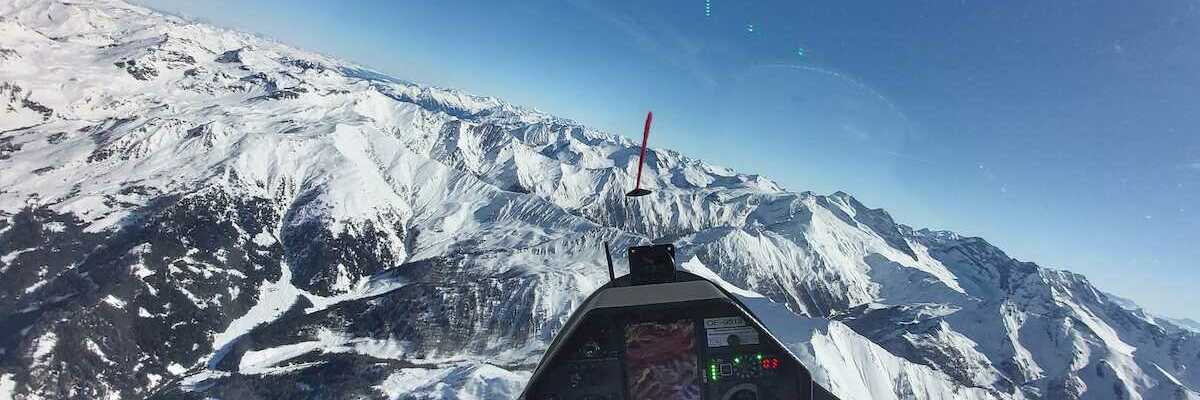 Flugwegposition um 11:35:30: Aufgenommen in der Nähe von Gemeinde Navis, Navis, Österreich in 3053 Meter