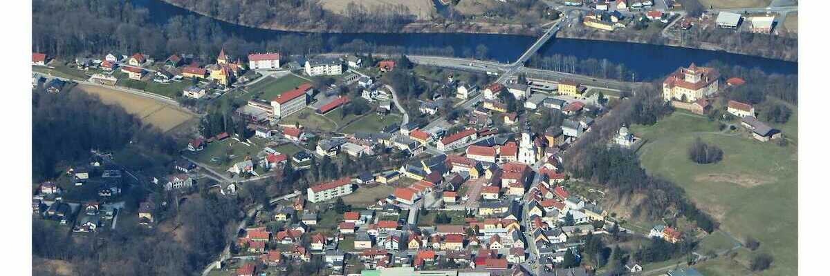 Flugwegposition um 11:47:11: Aufgenommen in der Nähe von Spielfeld, Österreich in 1445 Meter
