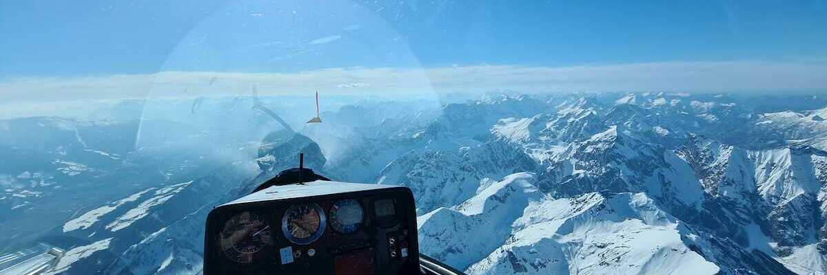 Flugwegposition um 14:19:37: Aufgenommen in der Nähe von Gemeinde Stans, Österreich in 3145 Meter