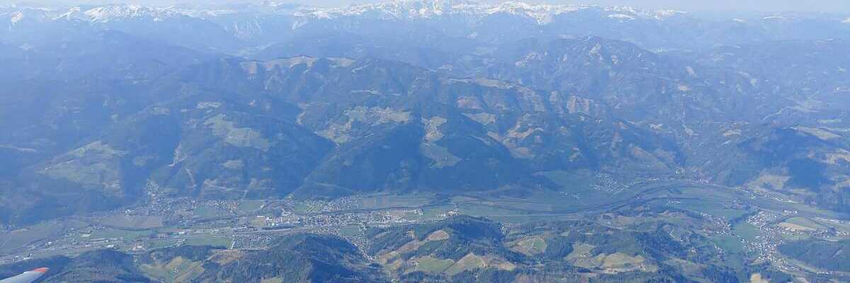 Flugwegposition um 14:37:05: Aufgenommen in der Nähe von Leoben, 8700 Leoben, Österreich in 2553 Meter
