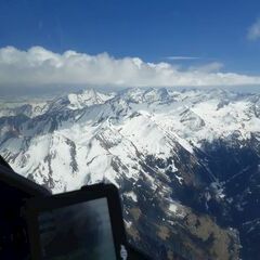 Flugwegposition um 13:21:21: Aufgenommen in der Nähe von Gemeinde Uttendorf, Österreich in 3249 Meter