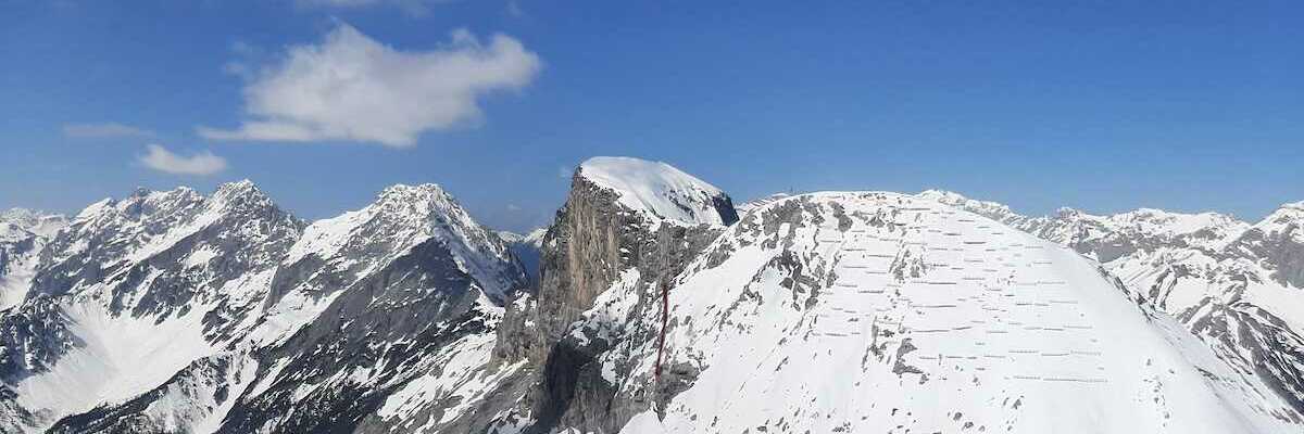 Flugwegposition um 11:05:55: Aufgenommen in der Nähe von Gemeinde Telfs, Telfs, Österreich in 2554 Meter