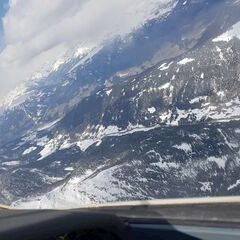 Flugwegposition um 12:34:42: Aufgenommen in der Nähe von Gemeinde Obertilliach, 9942 Obertilliach, Österreich in 3033 Meter