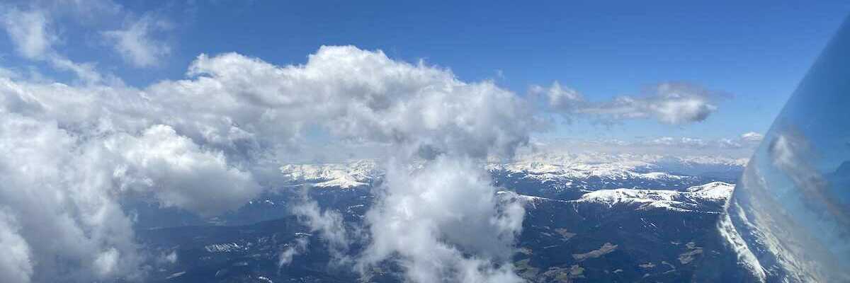 Flugwegposition um 11:29:37: Aufgenommen in der Nähe von Gemeinde Friesach, Österreich in 3016 Meter