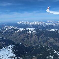 Flugwegposition um 12:09:11: Aufgenommen in der Nähe von Gemeinde Radstadt, Österreich in 2703 Meter