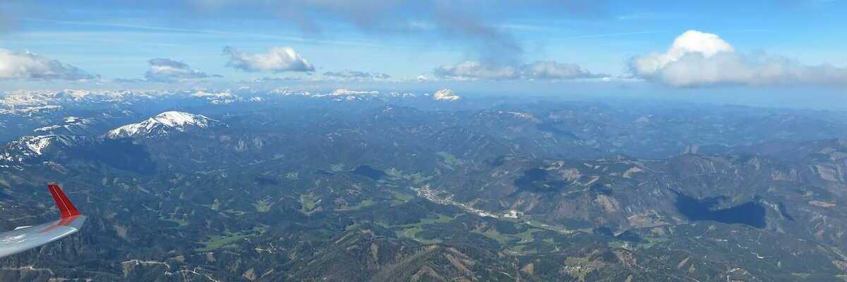 Flugwegposition um 08:54:33: Aufgenommen in der Nähe von Gemeinde Schwarzau im Gebirge, Österreich in 2475 Meter