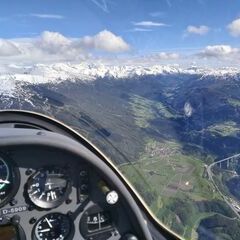 Flugwegposition um 14:55:36: Aufgenommen in der Nähe von Innsbruck, Österreich in 2376 Meter