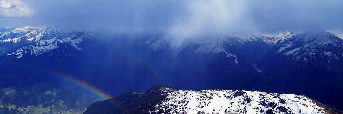Flugwegposition um 14:16:00: Aufgenommen in der Nähe von Gemeinde Hippach, 6283, Österreich in 2945 Meter