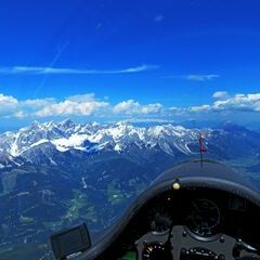 Flugwegposition um 12:46:42: Aufgenommen in der Nähe von Gemeinde Radstadt, Österreich in 3087 Meter