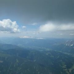Flugwegposition um 11:57:33: Aufgenommen in der Nähe von Gemeinde Aigen im Ennstal, Österreich in 2865 Meter