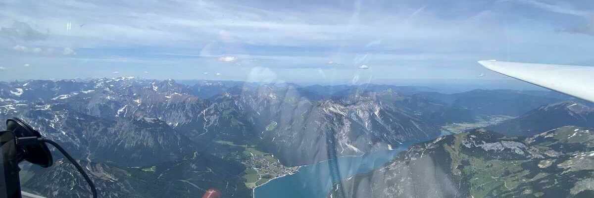Flugwegposition um 11:09:51: Aufgenommen in der Nähe von Gemeinde Eben am Achensee, Österreich in 2712 Meter