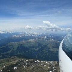 Flugwegposition um 10:31:29: Aufgenommen in der Nähe von Gemeinde Jochberg, 6373 Jochberg, Österreich in 2739 Meter
