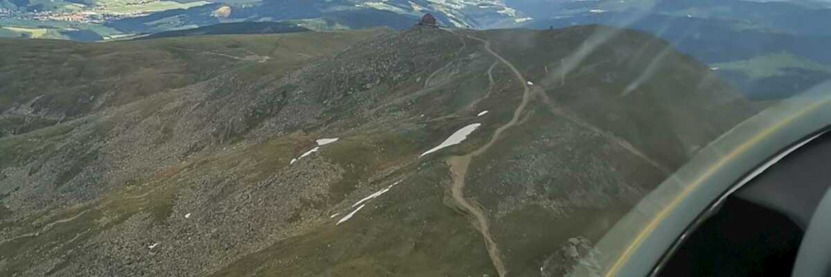 Flugwegposition um 13:31:24: Aufgenommen in der Nähe von Gemeinde Mühlen, Österreich in 2482 Meter