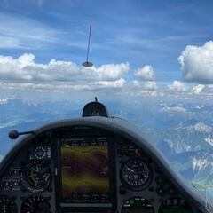 Flugwegposition um 13:55:15: Aufgenommen in der Nähe von Gemeinde Kleinarl, Österreich in 3304 Meter