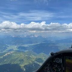 Flugwegposition um 13:55:17: Aufgenommen in der Nähe von Gemeinde Kleinarl, Österreich in 3296 Meter