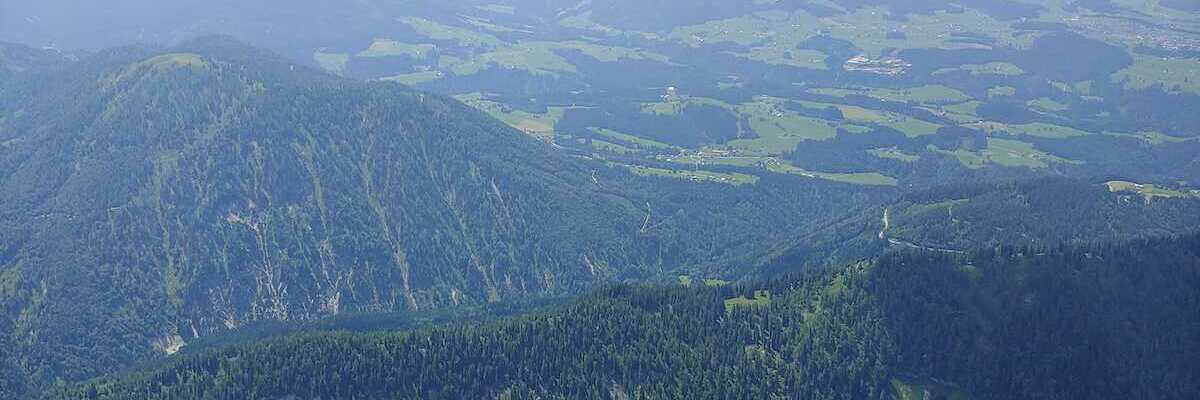 Flugwegposition um 09:47:57: Aufgenommen in der Nähe von Gemeinde Abtenau, Österreich in 2225 Meter