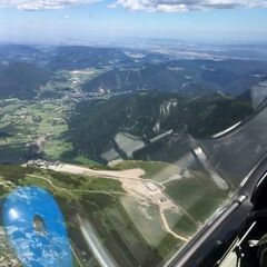 Flugwegposition um 11:33:40: Aufgenommen in der Nähe von Gemeinde Puchberg am Schneeberg, Österreich in 1953 Meter