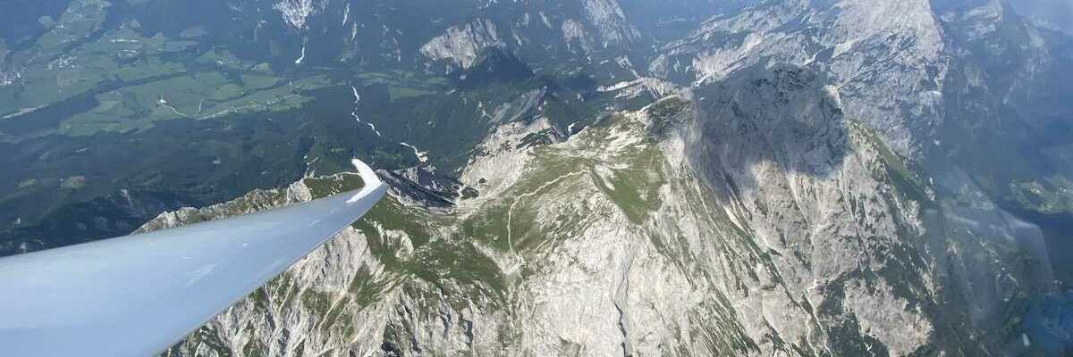 Flugwegposition um 14:14:13: Aufgenommen in der Nähe von Admont, Österreich in 2740 Meter