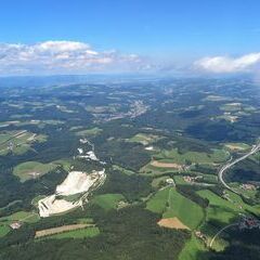 Flugwegposition um 10:54:11: Aufgenommen in der Nähe von Gemeinde Zöbern, Österreich in 1559 Meter