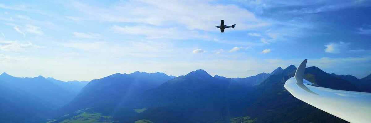 Flugwegposition um 16:52:56: Aufgenommen in der Nähe von Gemeinde Tamsweg, 5580 Tamsweg, Österreich in 1877 Meter