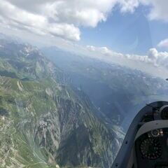 Flugwegposition um 11:20:30: Aufgenommen in der Nähe von Gemeinde Dalaas, Dalaas, Österreich in 2935 Meter