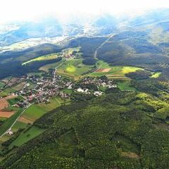 Flugwegposition um 12:05:08: Aufgenommen in der Nähe von Gemeinde Hernstein, 2560, Österreich in 1282 Meter