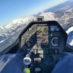 Flugwegposition um 10:45:09: Aufgenommen in der Nähe von Gemeinde Reith bei Seefeld, Österreich in 2367 Meter