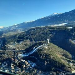 Flugwegposition um 12:43:11: Aufgenommen in der Nähe von Innsbruck, Österreich in 795 Meter